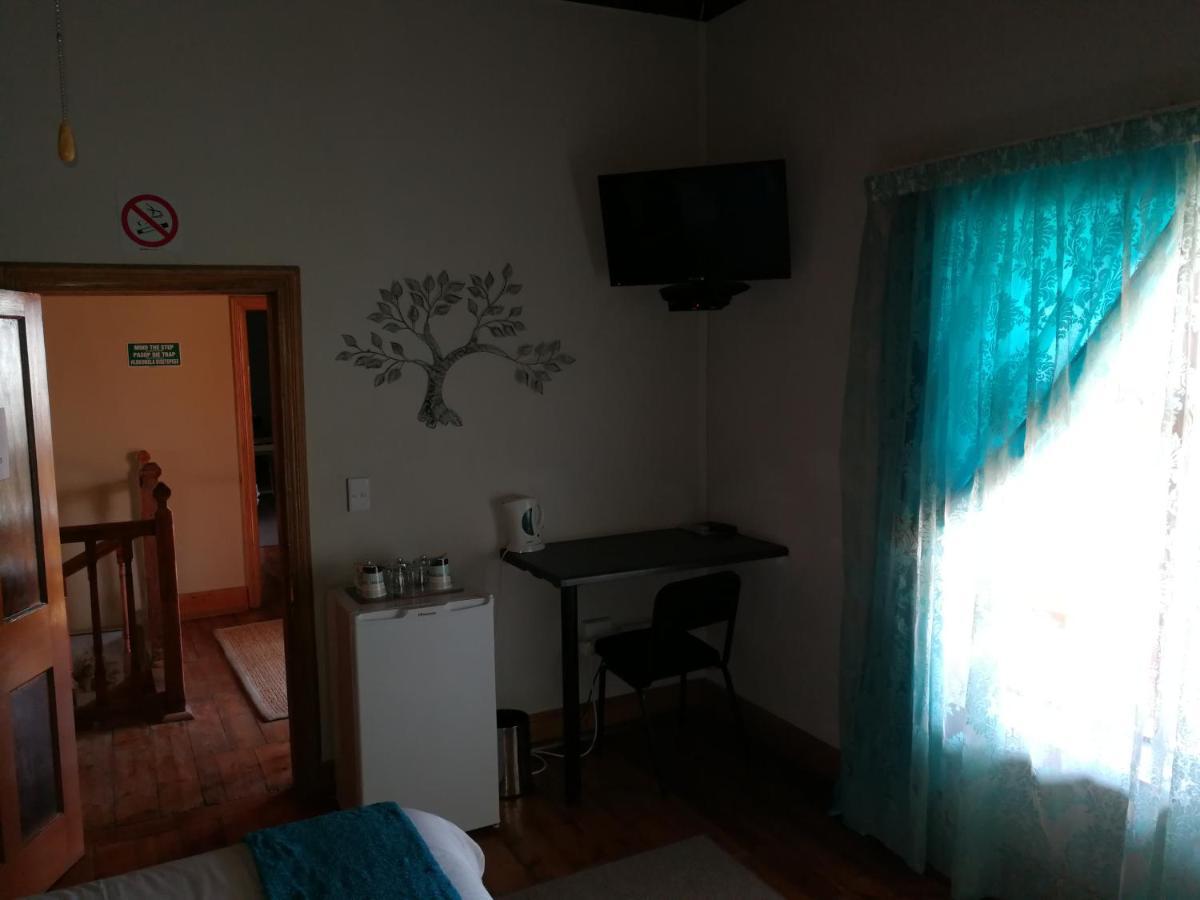 Bougain Villa Guesthouse Winburg Exteriör bild